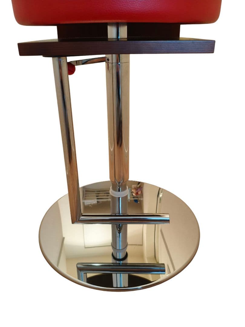 ポルトローナフラウ 赤　本革　スツール　カウンターチェア　ルスピーゲ