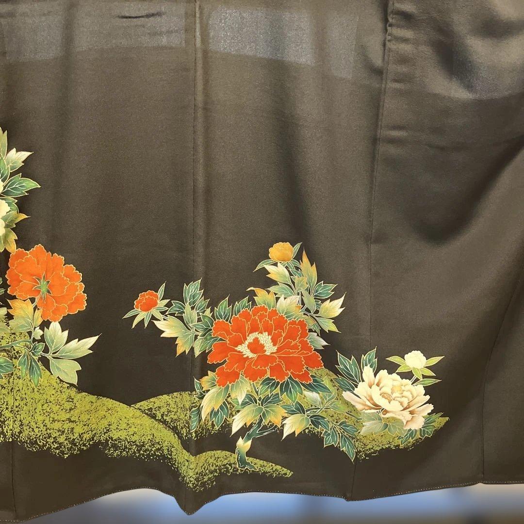 美品　華やか　正絹　黒留袖 　花柄刺繍 　着物　リメイク