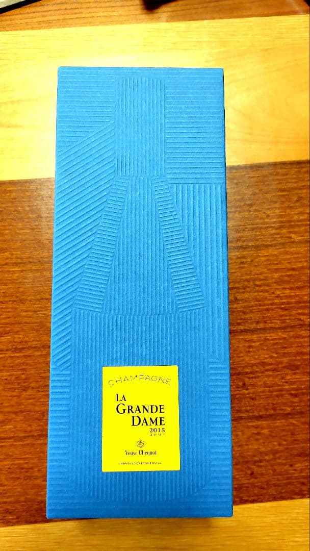 LA GRANDE DAME 2015 ヴーヴ・クリコ シャンパン