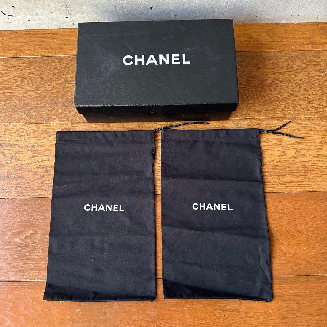 【送料込み】CHANEL フラットシューズ ベージュ/ブラック 36.5