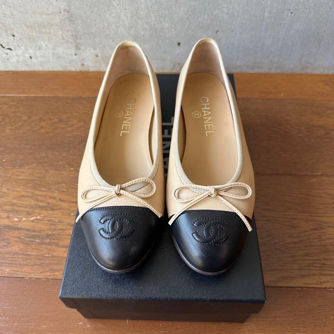 【送料込み】CHANEL フラットシューズ ベージュ/ブラック 36.5