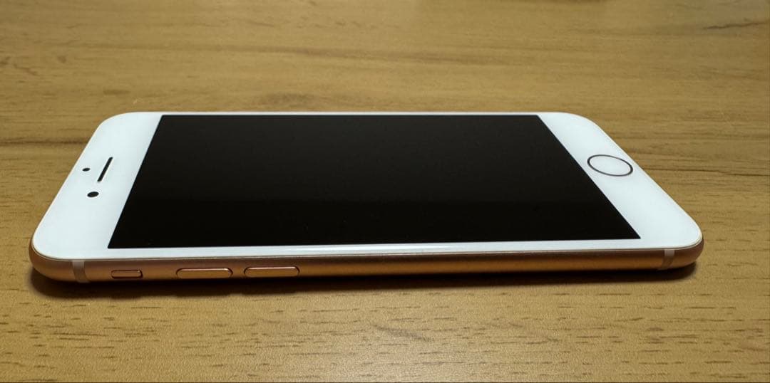 美品　Apple iPhone8 本体　箱付属品一部あり　64GB