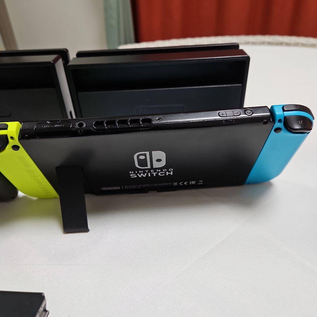 【モンハン仕様他】Nintendo Switch 2台セット　スイッチ2台他色々