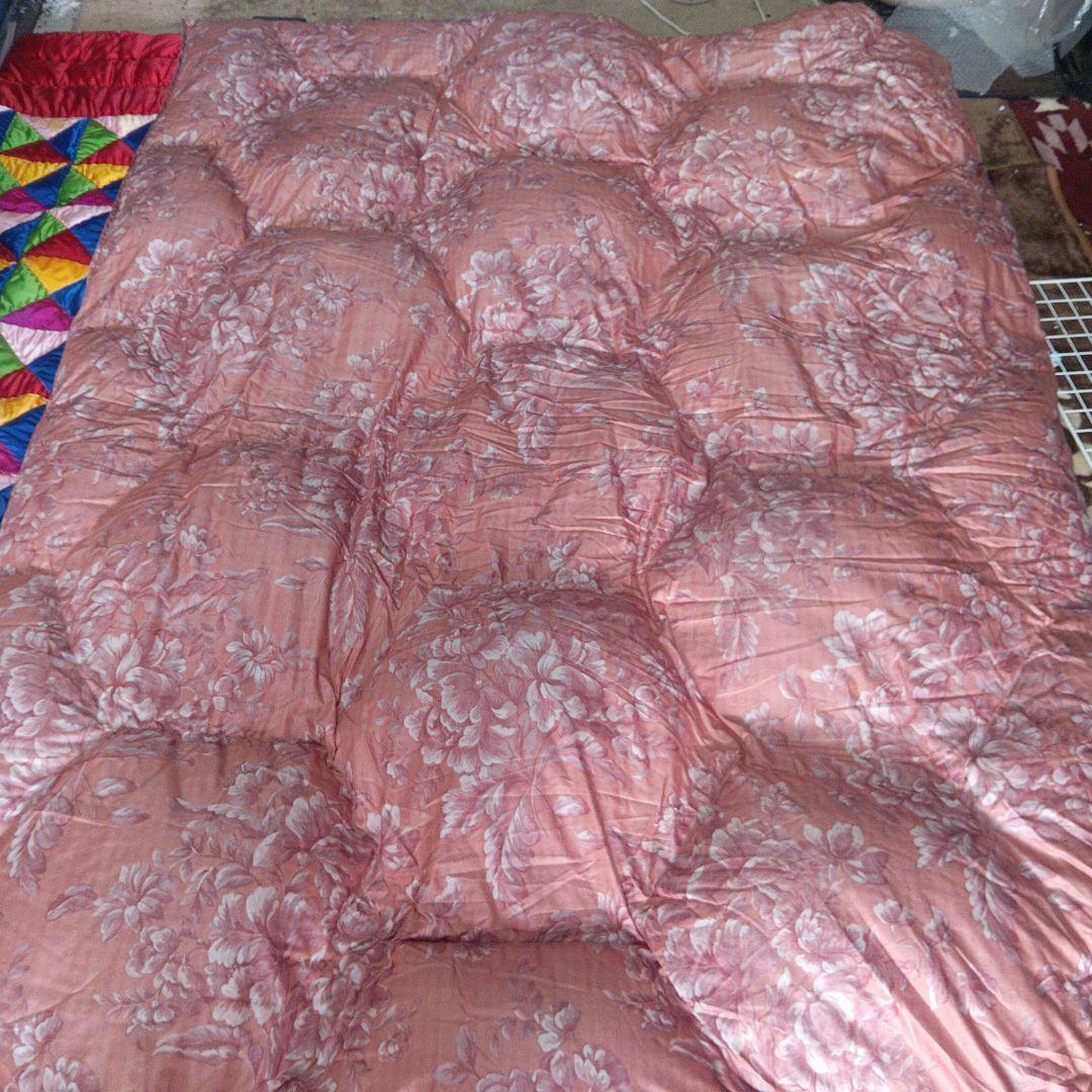 羽毛掛け布団　東京西川　ハンガリー産ダウン93％　中羽毛1.2㌔ (綺麗)