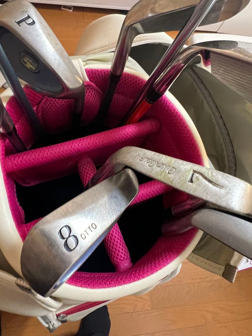 adidas ゴルフキャディバッグ ホワイト ピンク　クラブ