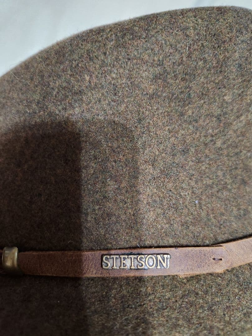 STETSON ブラウンウールフェルトハット レザーのバンド付き