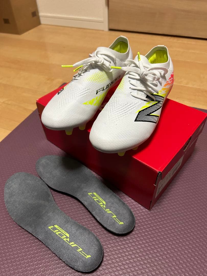 Furon V8 ELITE 26.0cm 2E ニューバランス フューロン