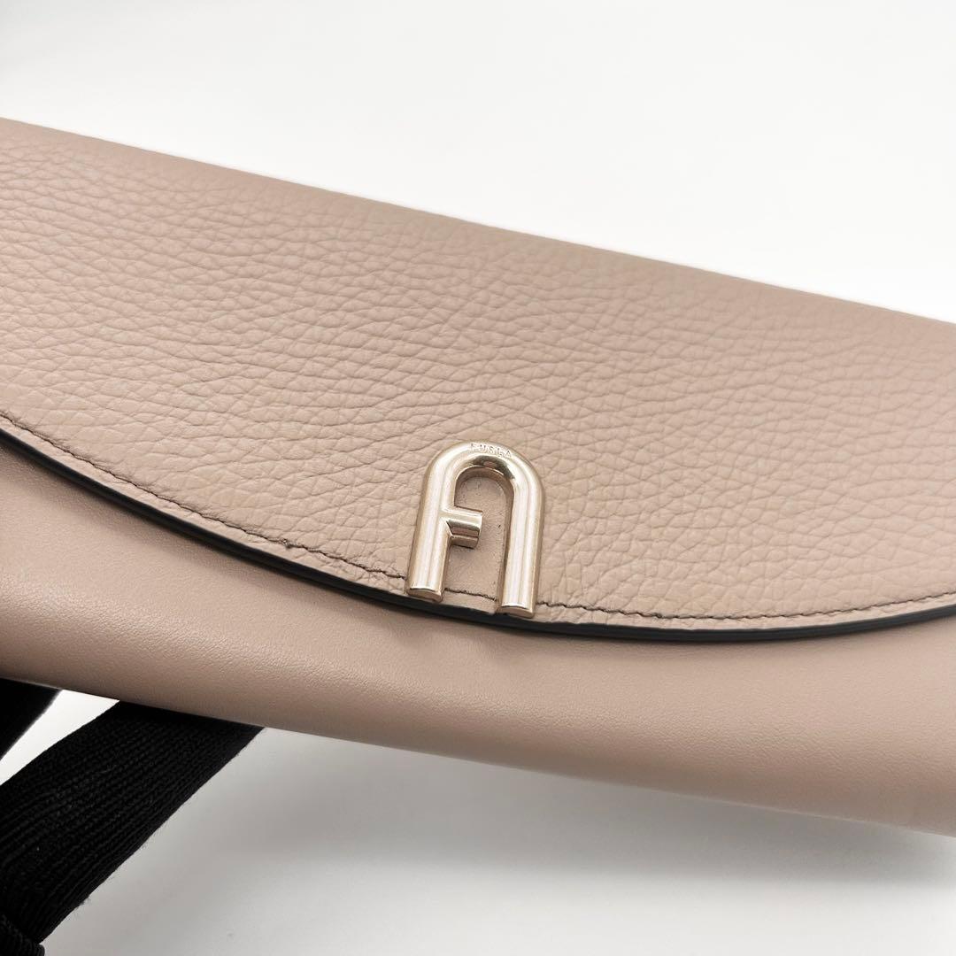 未使用級　FURLA　フルラ　長財布　レザー　アーチロゴ　ソフィア