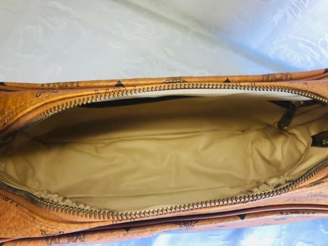 MCM エムシーエム　メンズバッグ　未使用　ブラウン