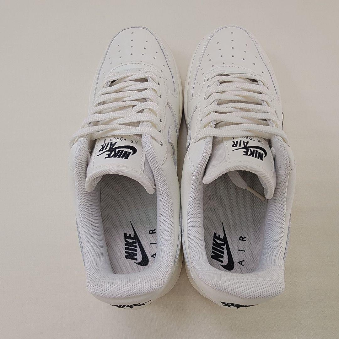 ナイキ ウィメンズ エアフォース1 ’07 エッセンシャル 24cm