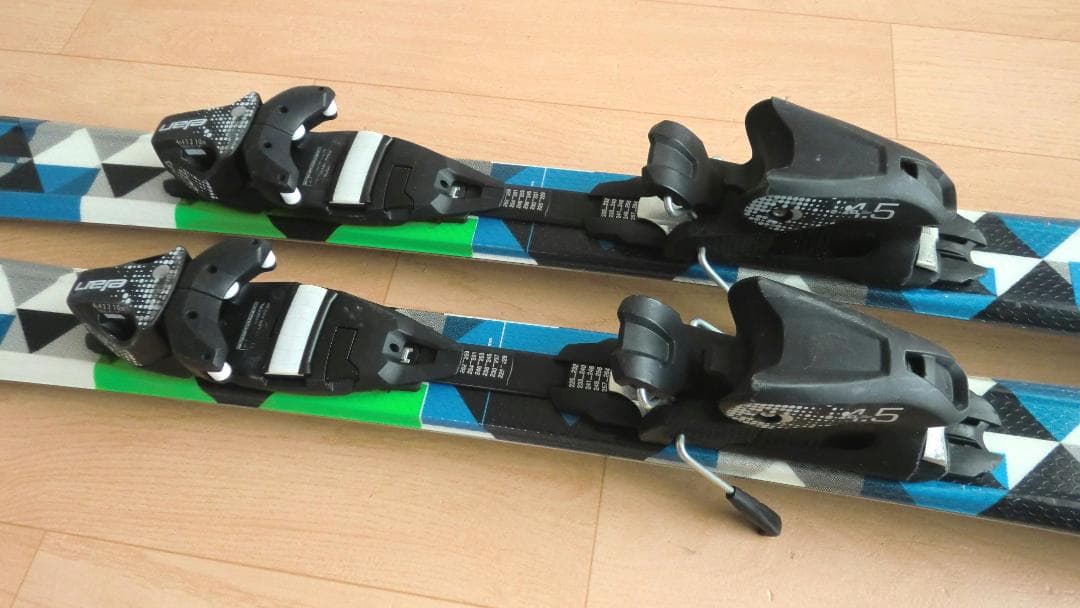 ■■11月限定■送料無料■ELAN＋Hart子供用スキー4点セット120/22■