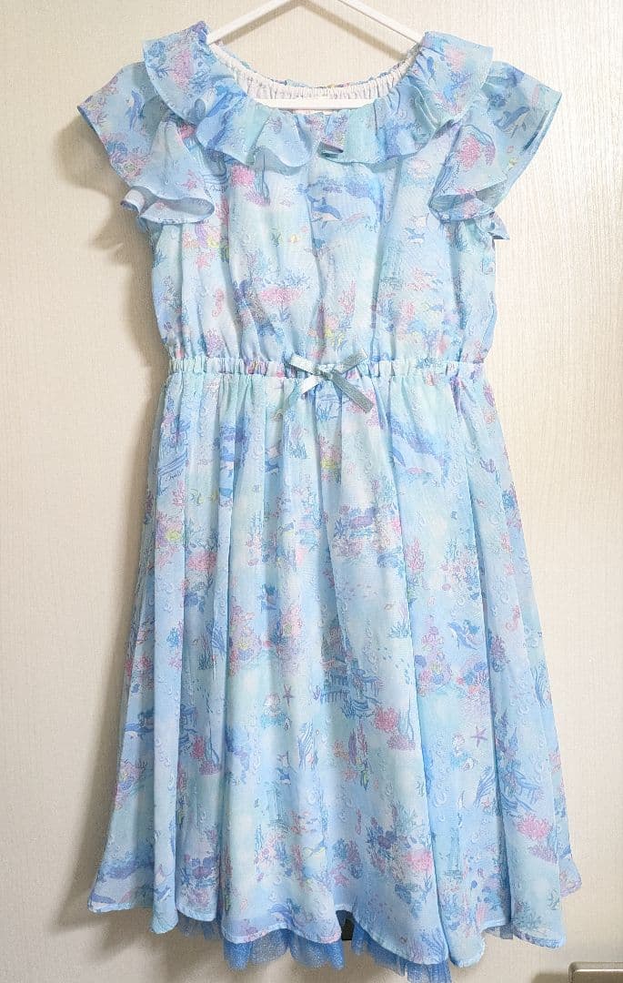 メゾピアノ　水色フリル半袖ワンピース140cm