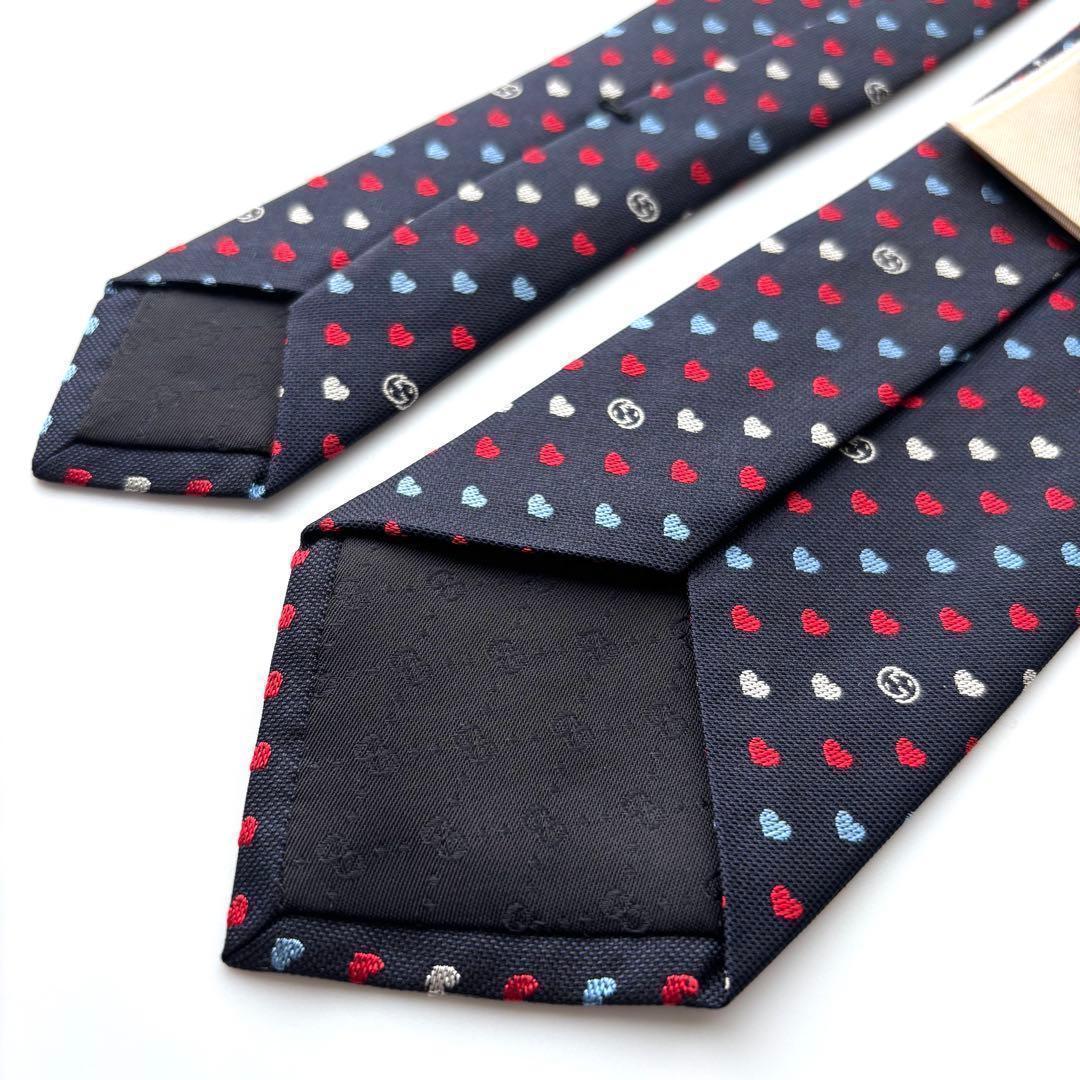 ꧁極美品꧂ グッチ ネクタイ ナロータイ GG柄 ハート 現行 ハチ ネイビー