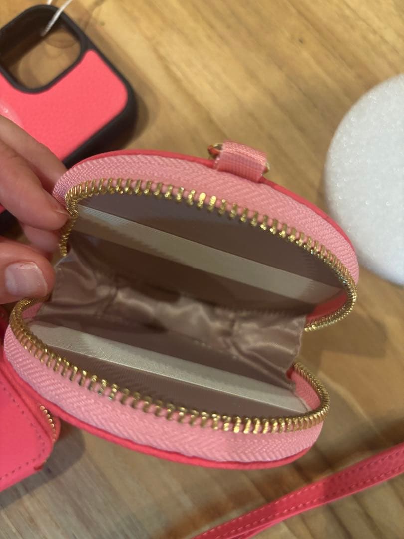 CUSTYPE iPhone15ケース