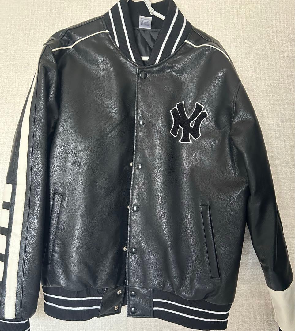 MLB ニューヨークヤンキース　スタジャン ブラック　マジェスティック