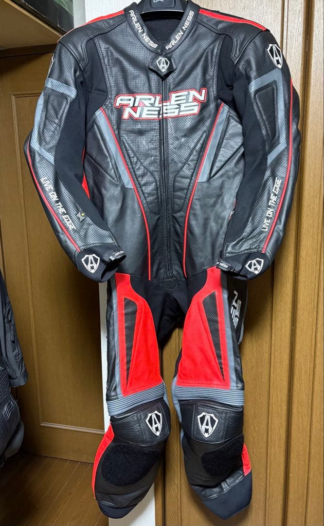 ARLEN NESS革ツナギ アレンネス レーシングスーツ54 パンチングレザー