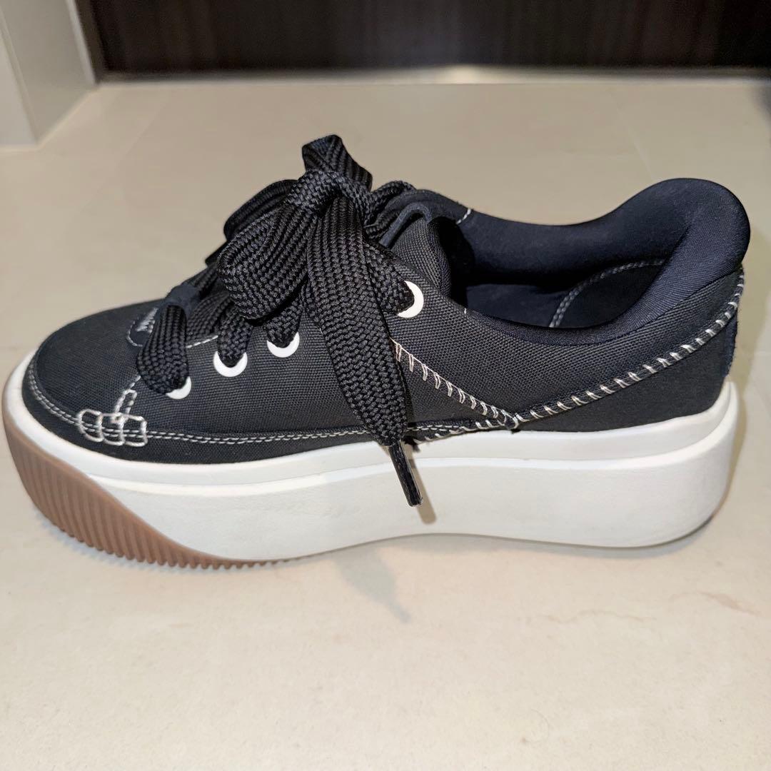 【美品】UGG イージー ダジット エッセンシャル レースアップ 黒 24.5