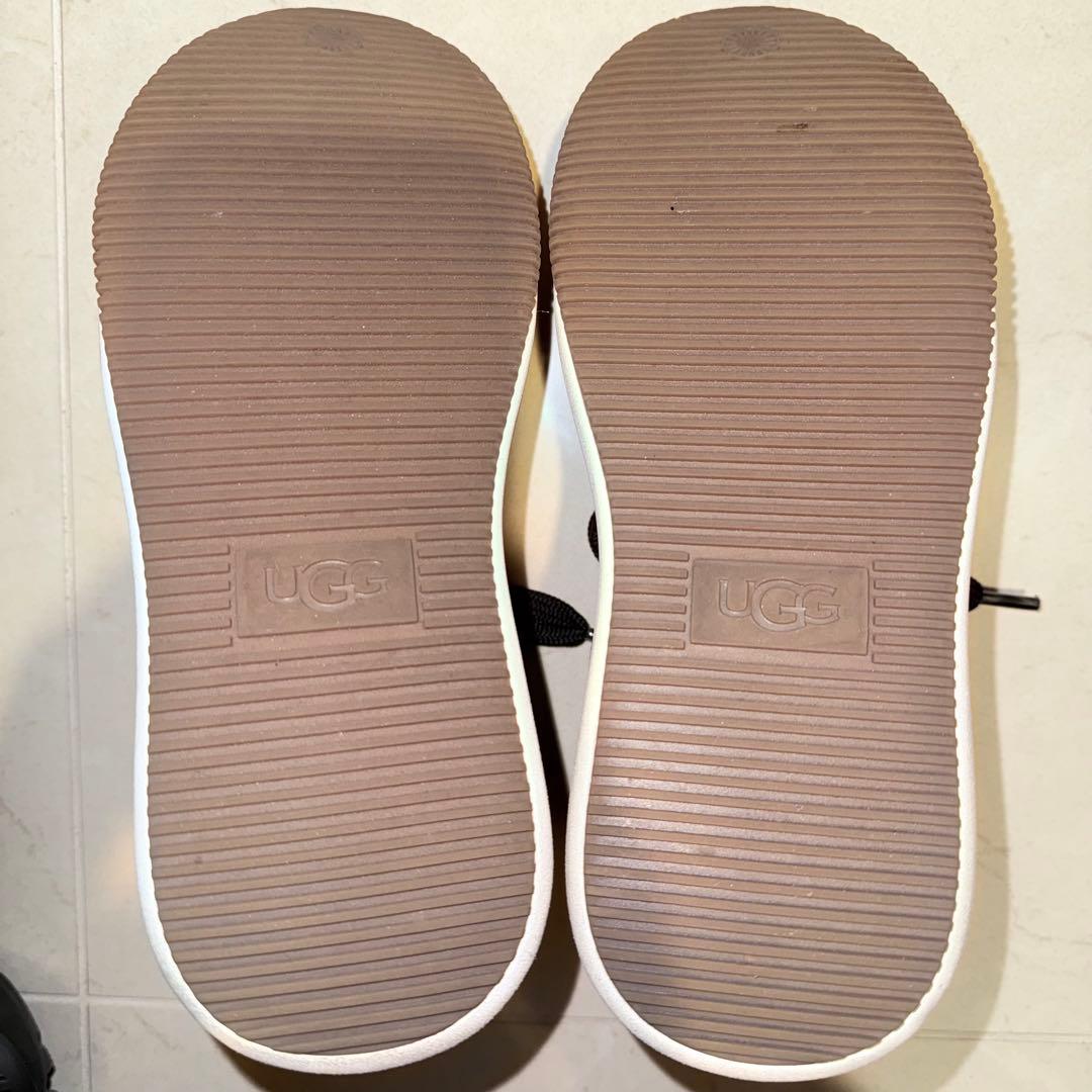 【美品】UGG イージー ダジット エッセンシャル レースアップ 黒 24.5