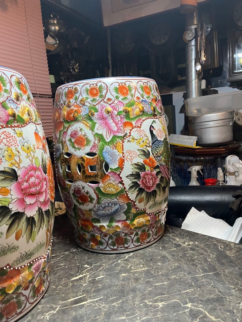 shotaです 九谷焼陶器椅子 九谷焼のような陶器 中国陶器 超貴重な陶器