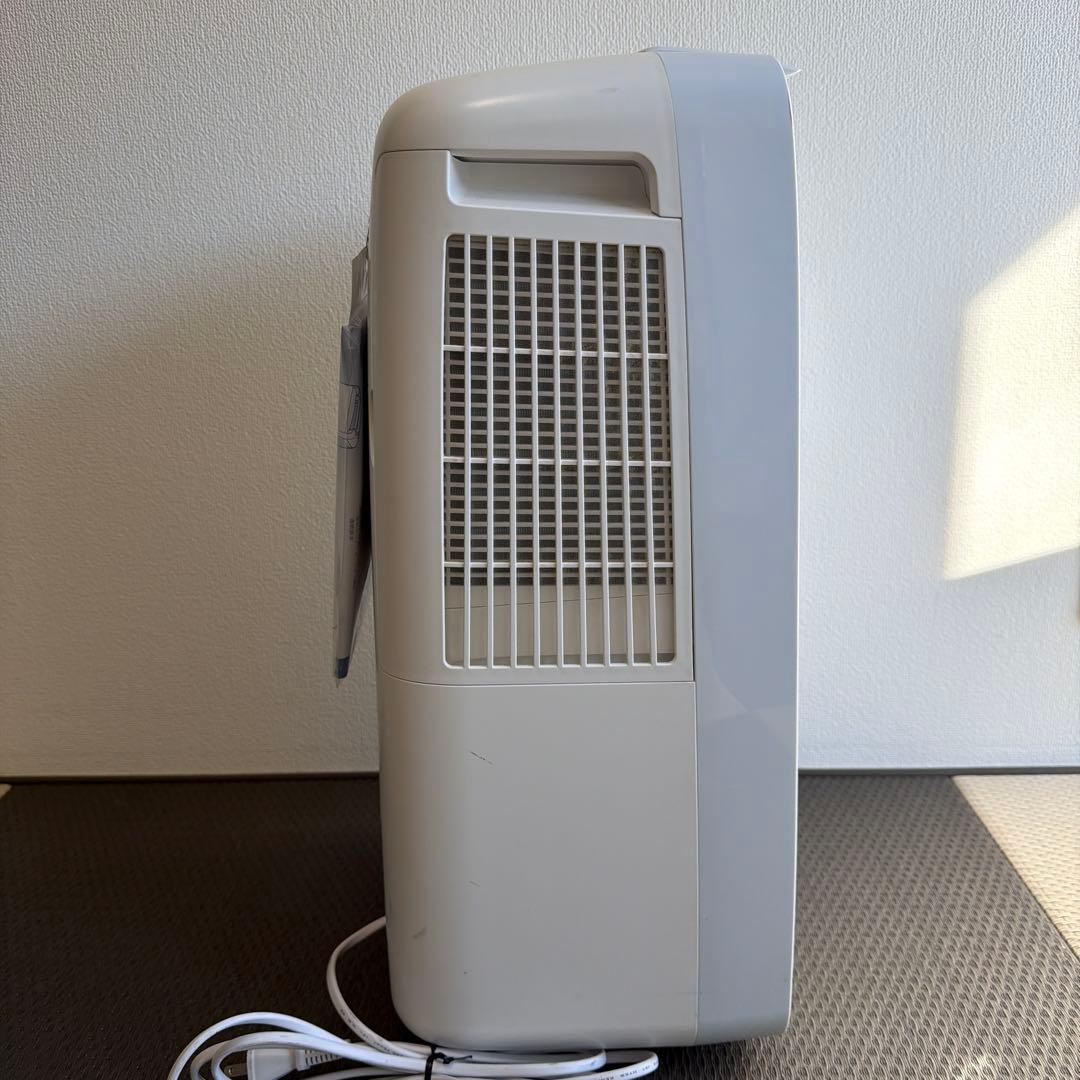 SHARP 衣類乾燥除湿機 CM-J100-W 　ホワイト