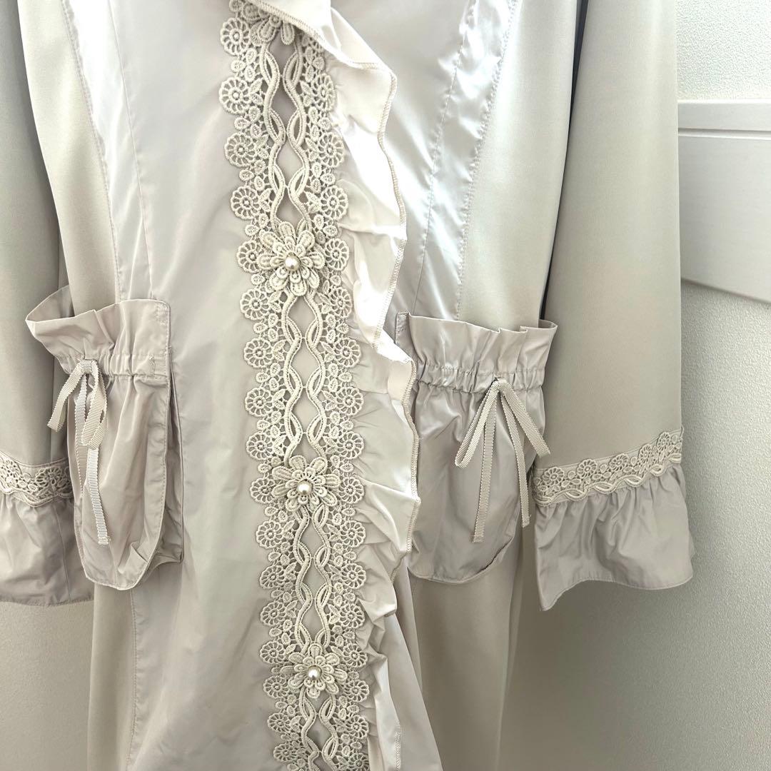 スーパービューティー　新品　42 ベージュ　コート　大人かわいい