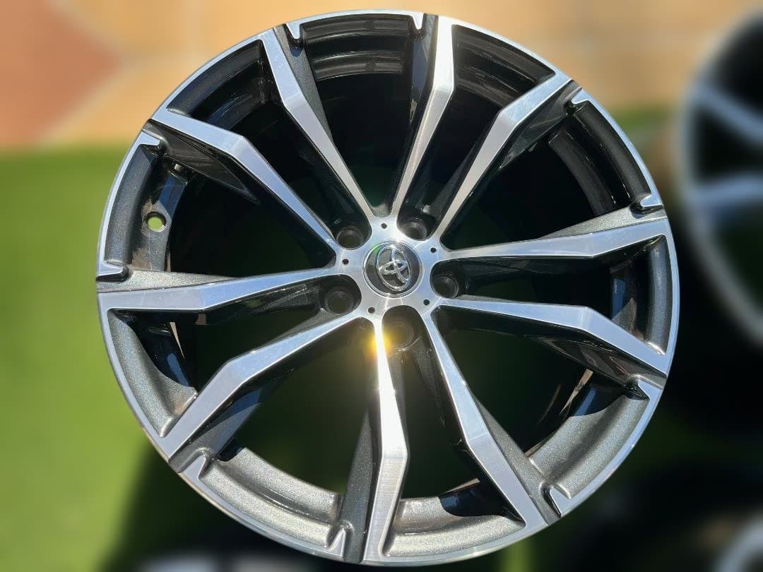 「じろうくん」トヨタ GRスープラ SZ-R 純正 18inch　ホイール