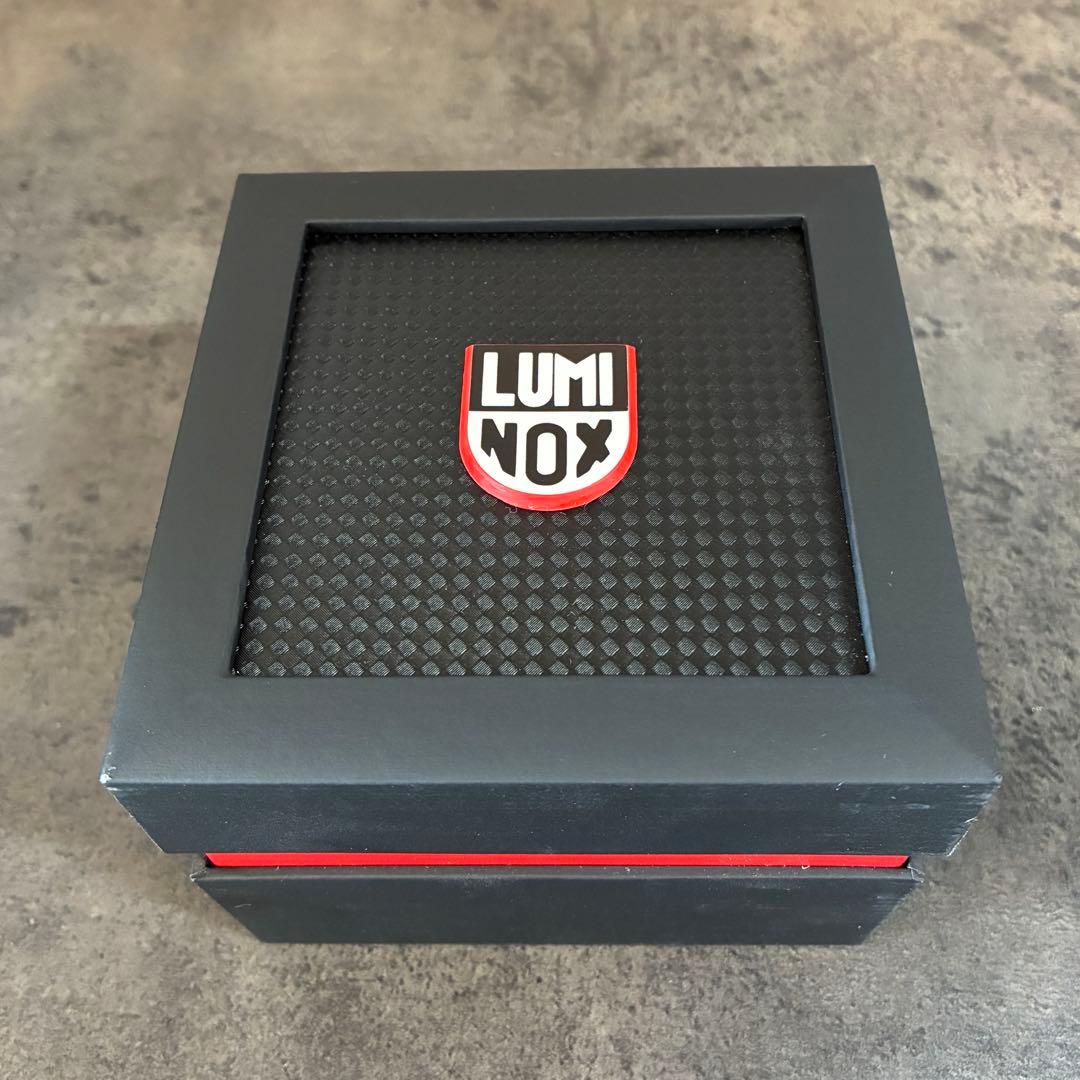 LUMINOX ESSENTIAL GEAR ブラック腕時計