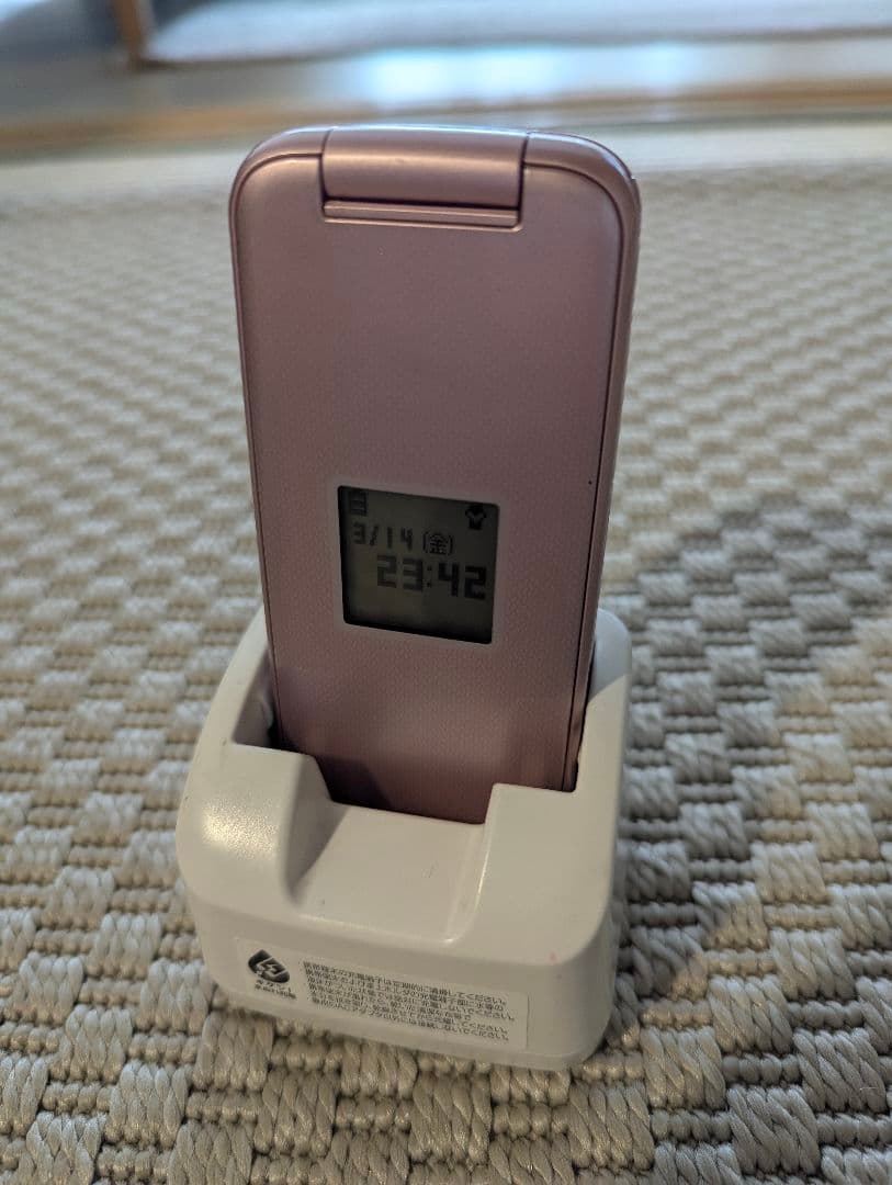 F-01M 携帯電話本体 らくらくホン