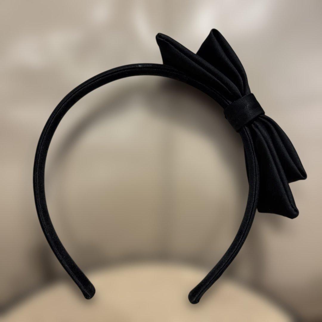 ALEXANDRE DE PARIS ￼ サテン　黒ぷっくりリボンカチューシャ