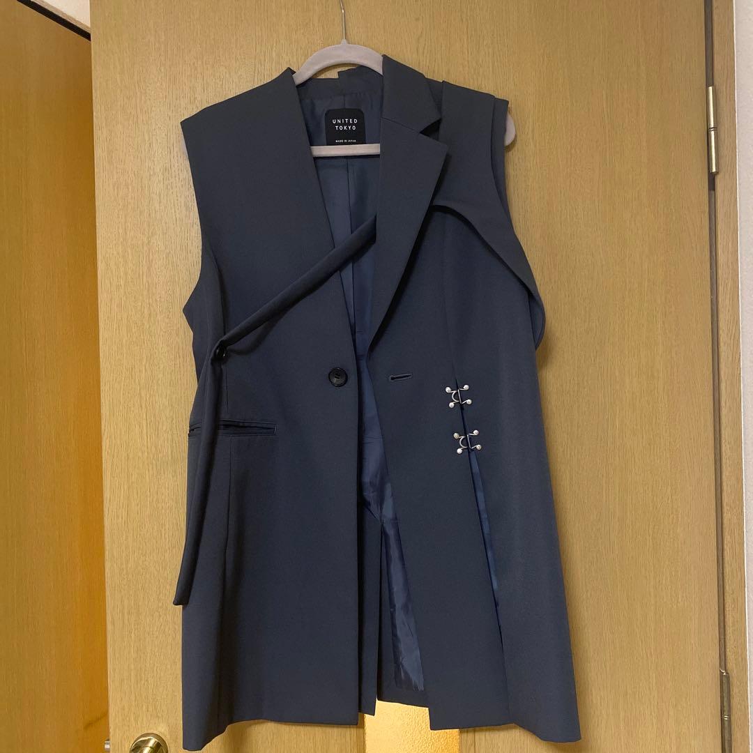 2/10より値上げ　United Tokyo ジレ グレー