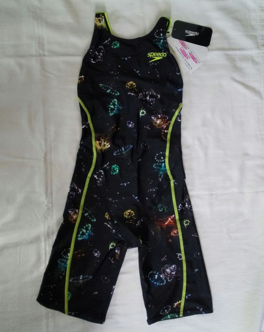 新品 Speedoスピード 競泳水着 Ｍ クラゲ柄 黒 ENDURANCE
