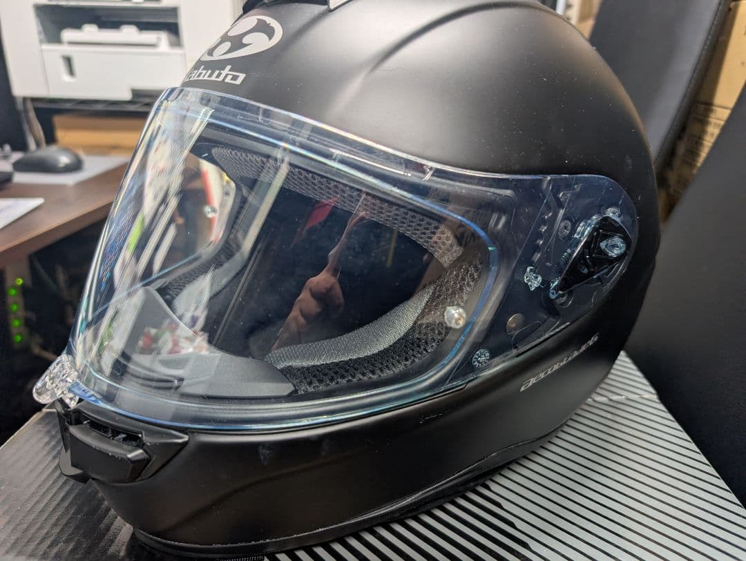 美品 Kabuto エアロブレード-6 Мサイズ　 マットブラック