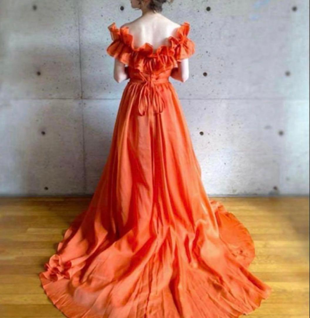 アーバンブランシュ　オフショルダーフリルドレス　サイズM 　Sサイズに調整あり