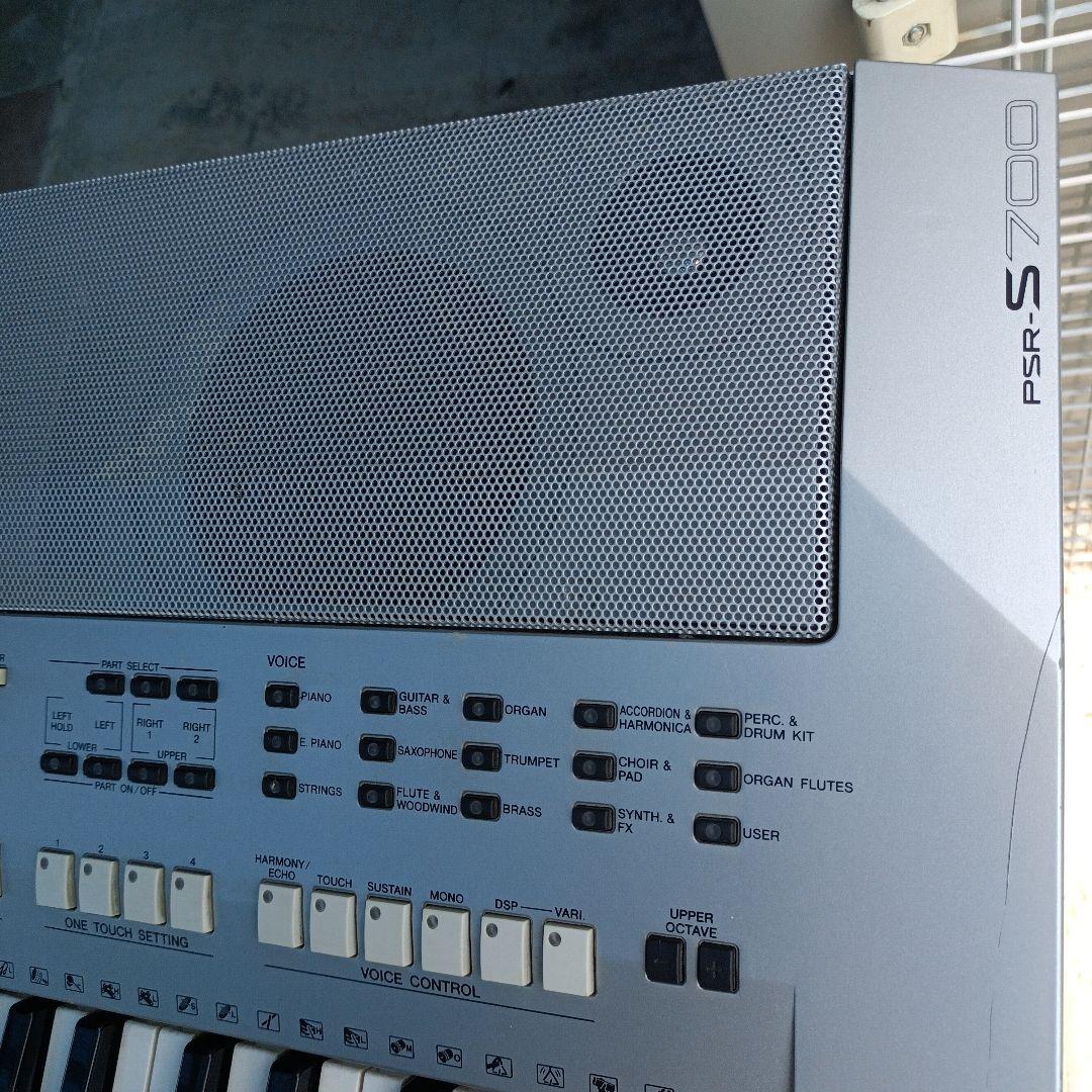 Yamaha PSR-S700 シンセサイザー