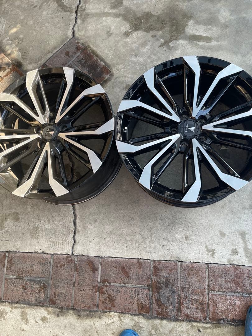 モデリスタホイール2本組み どちらも超良品 純正跡少しあり