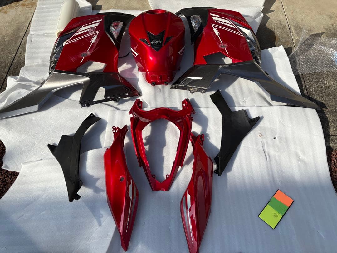 ニンジャ　タンク、フルカウルセット　ex250p