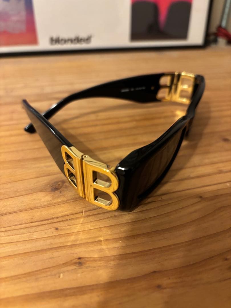 サ*ん様 BALENCIAGA ブラック サングラス ケース付き　BBロゴ