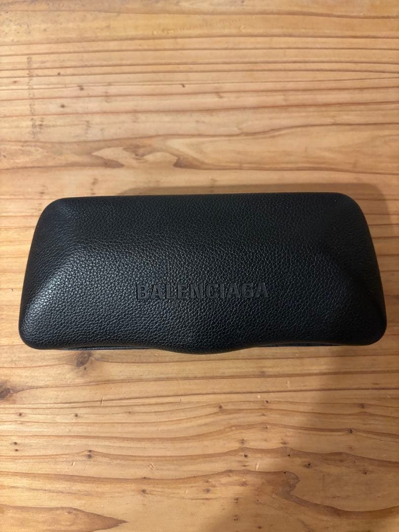 サ*ん様 BALENCIAGA ブラック サングラス ケース付き　BBロゴ