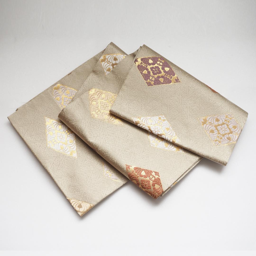 【帯】【袋帯】薄うぐいす地 菱型 吉祥文 三越扱い No.14