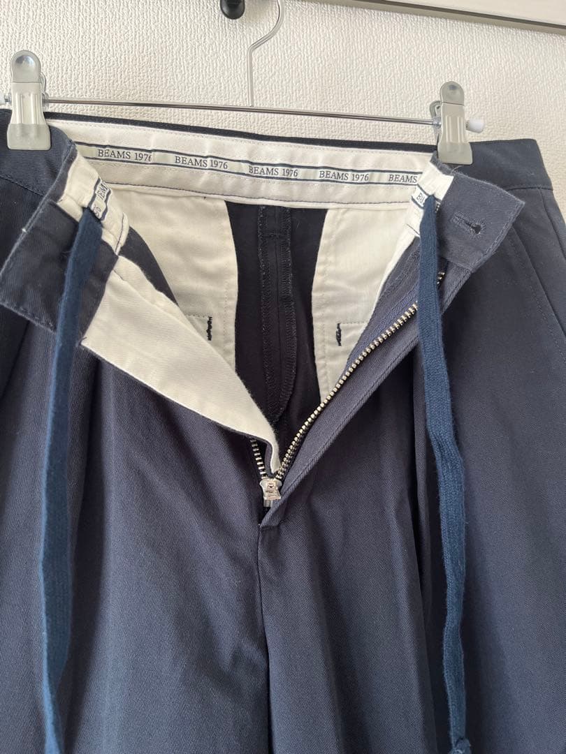 BEAMS ワイドストレート 2プリーツ チノ パンツ サイズ　S