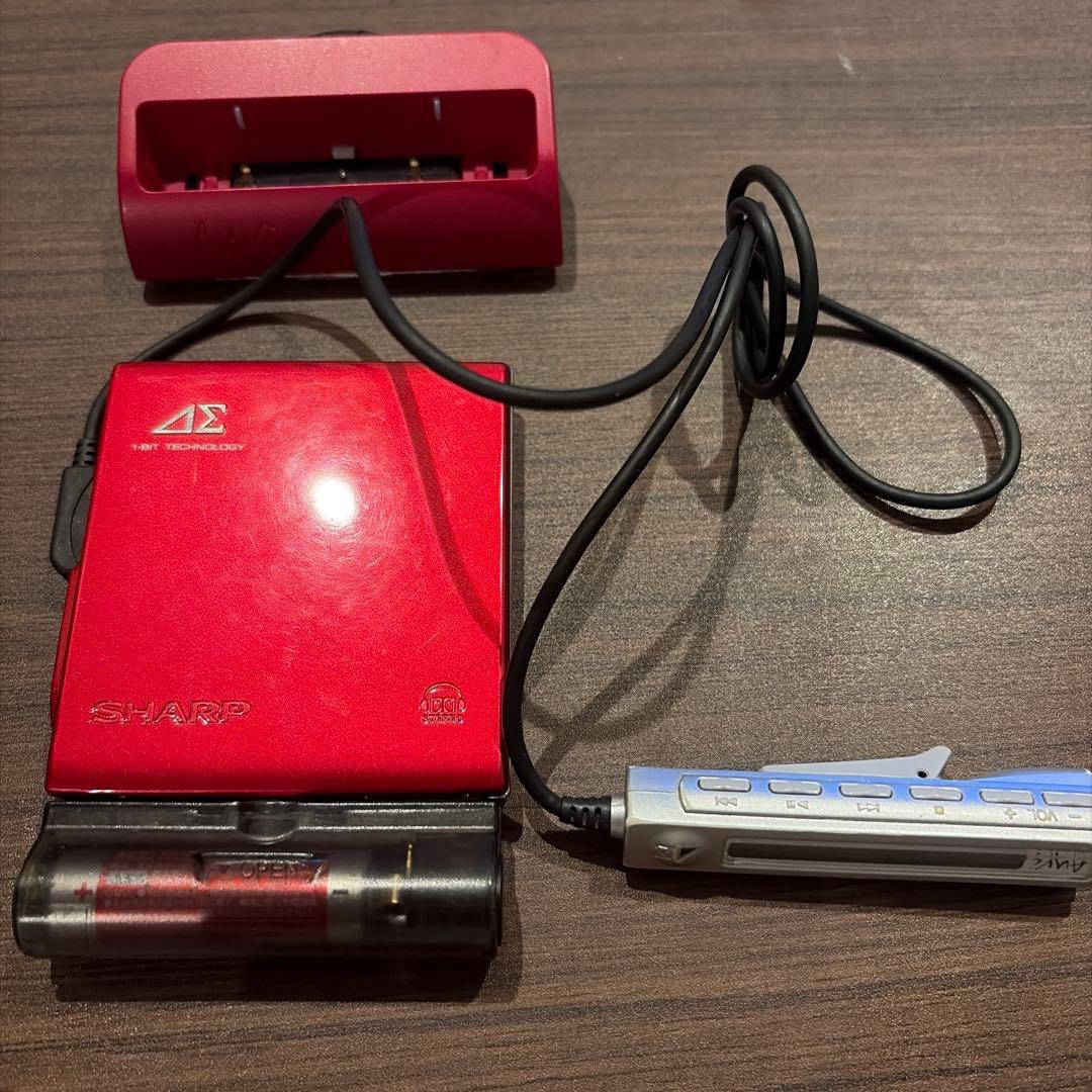 【ジャンク品】SHARP ポータブルMDレコーダー MD-DS70-R
