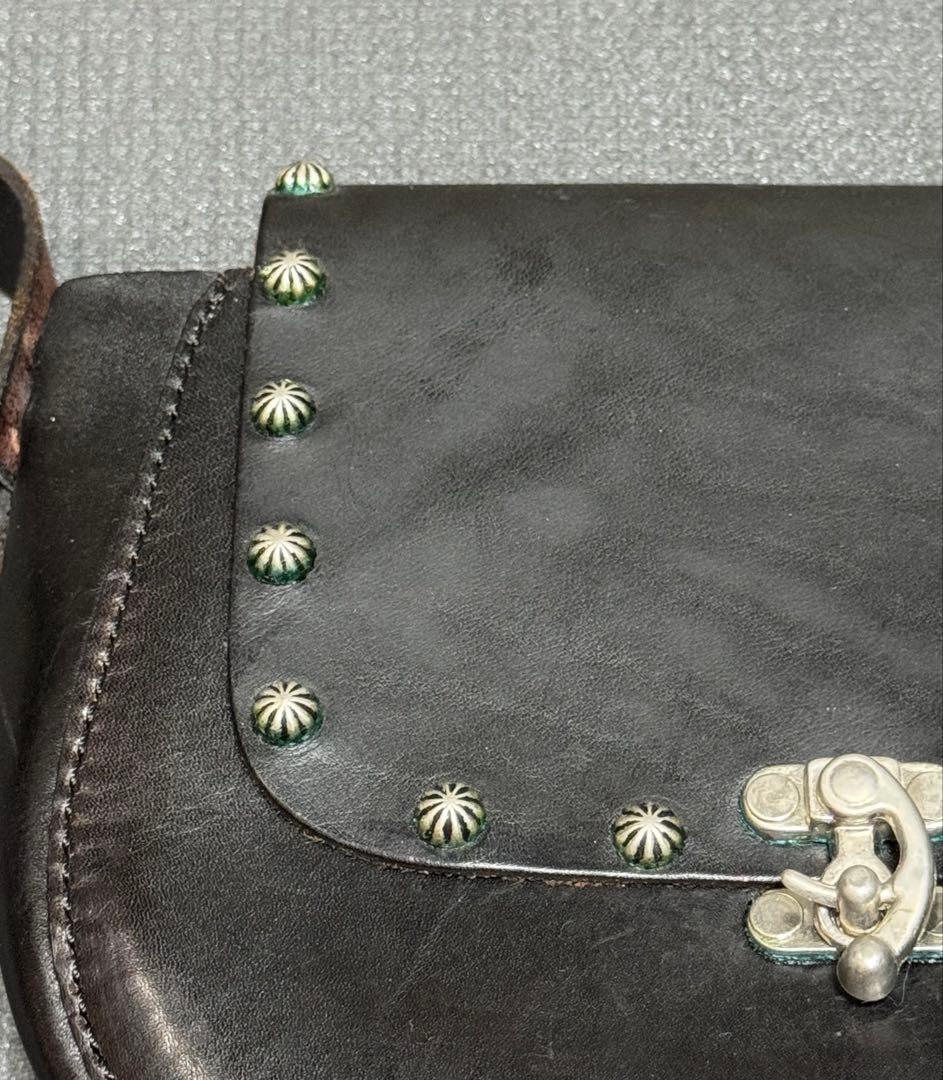 HTC ヒッピーバッグ アンブレラスタッズ ブラック