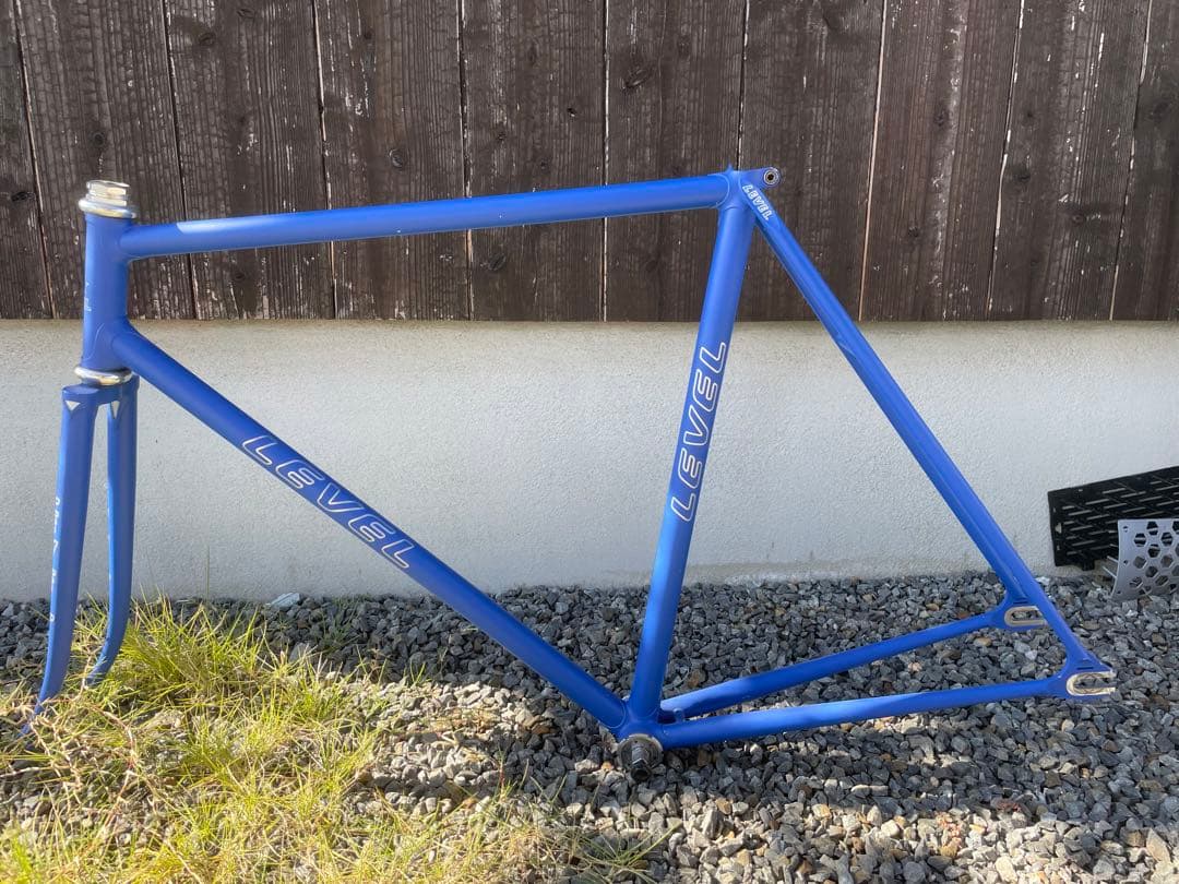 njs ピストフレーム