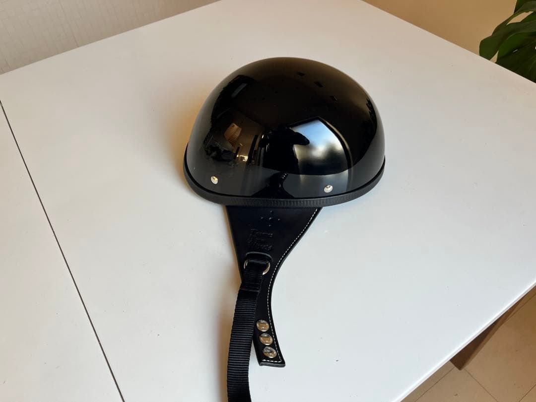 【美品】tt&coイーグルロードブラック本革イヤーカバー付ハーフヘルメット