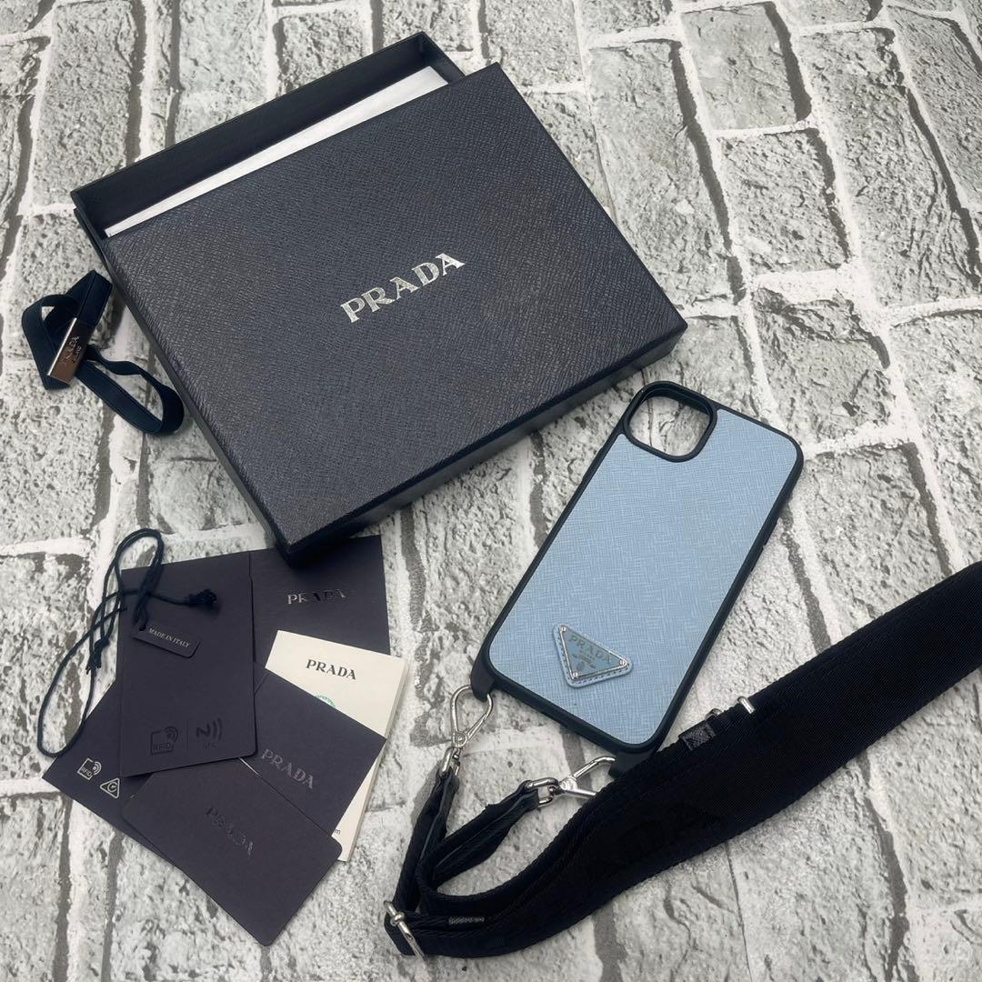 美品付属完備IC搭載✨プラダ iPhone14/15plus 三角 サフィアーノ