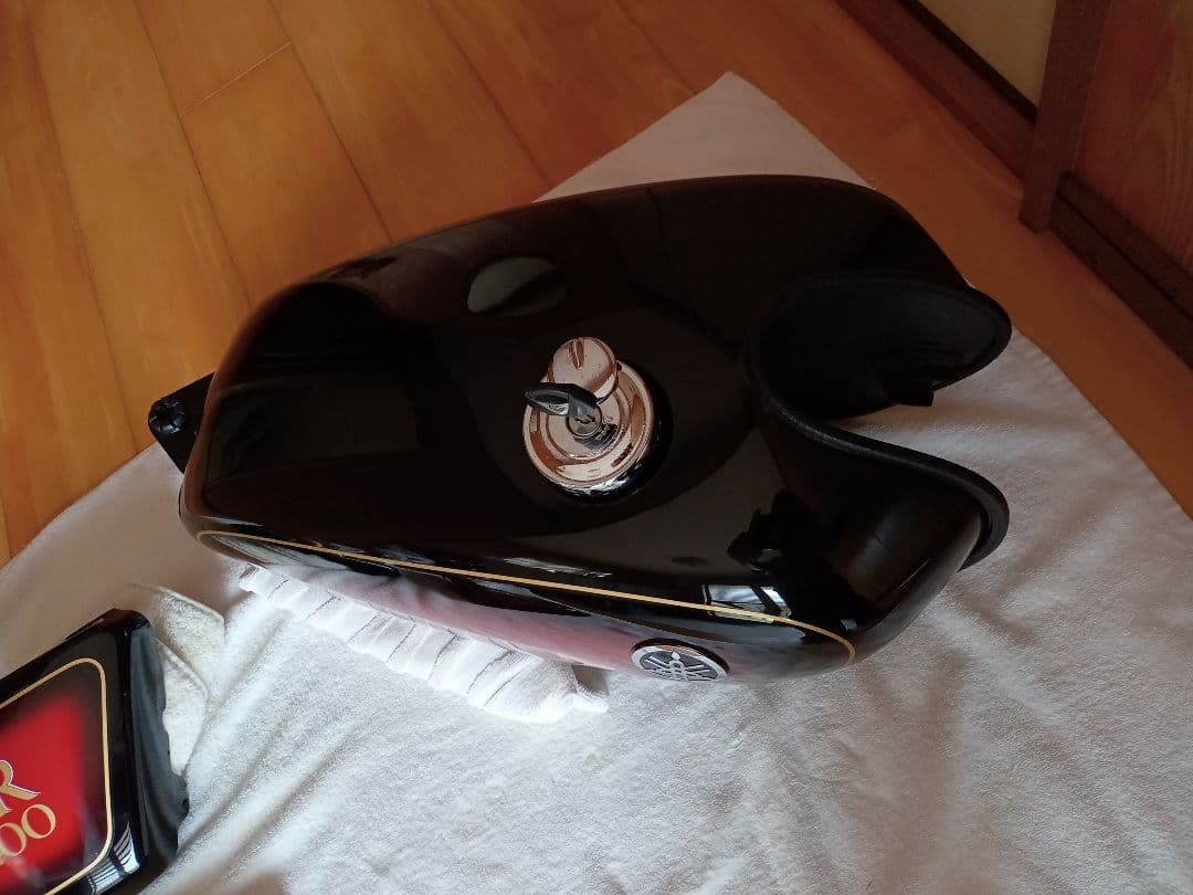 ヤマハ SR400 Fi車用 レッドサンバースト外装Set