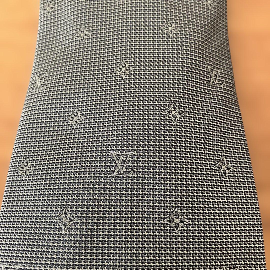 ルイ・ヴィトン シルク ネクタイ グレー