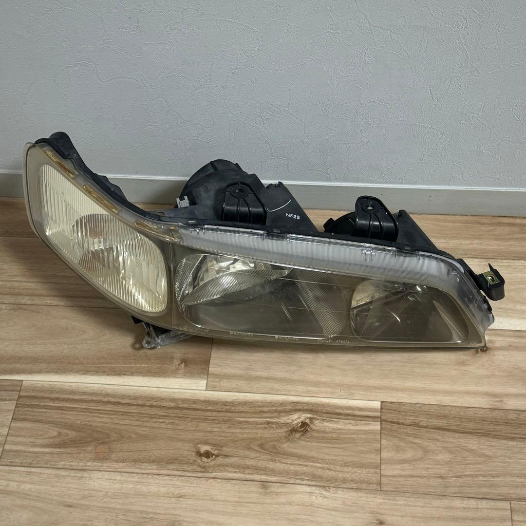 CH9 アコードワゴン　ヘッドライト　左右