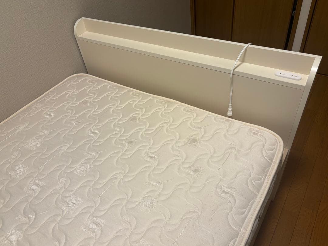 【マットレス付き】ホワイトセミダブルベッド 大容量 収納付き 日本製