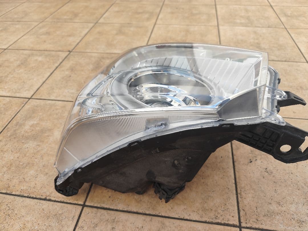 NBOXヘッドライト 左　JF3